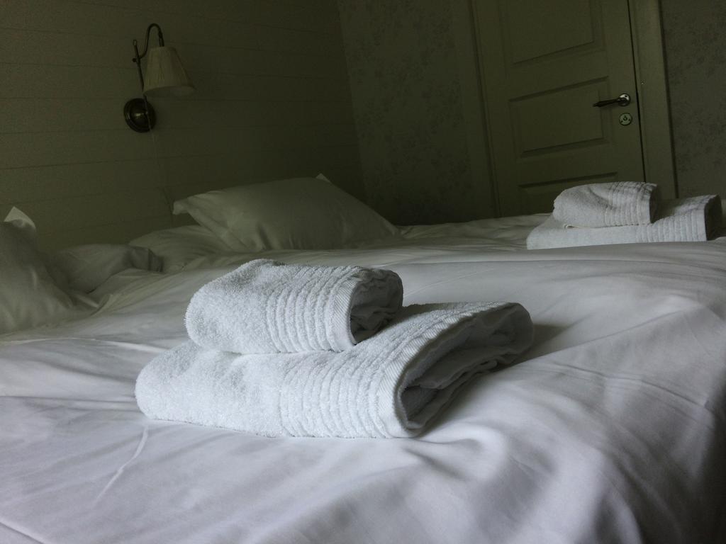 Hostel Karaby Gard, Country Living Kristinehamn Zewnętrze zdjęcie